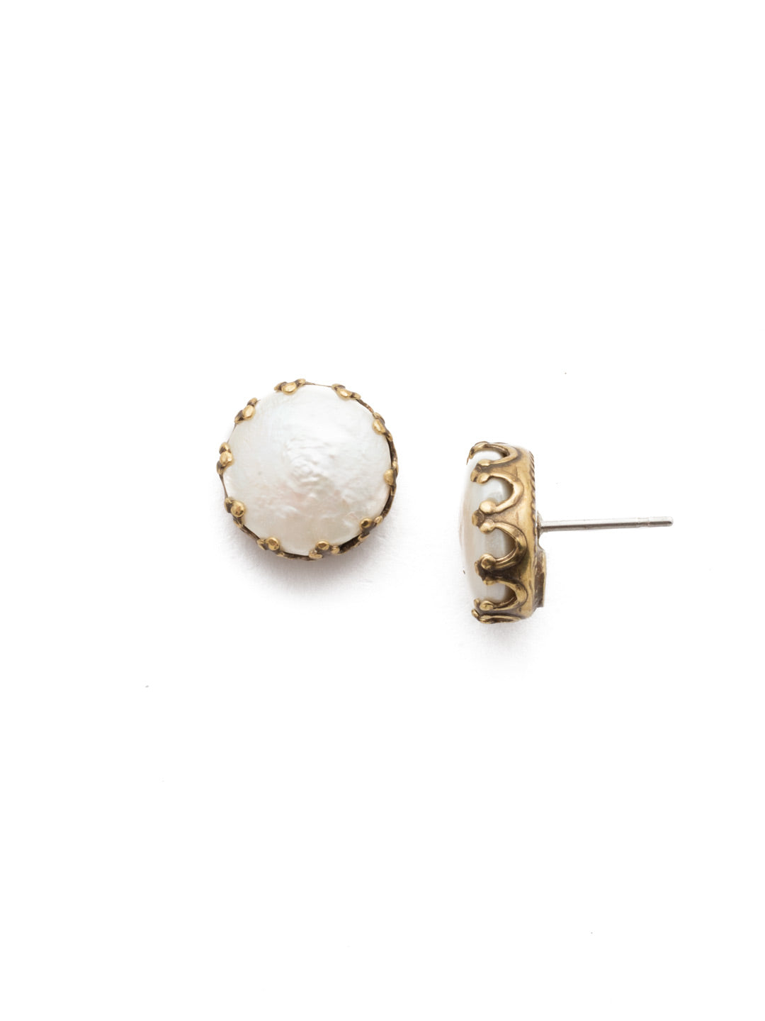 Product Image: Isabella Stud Earrings