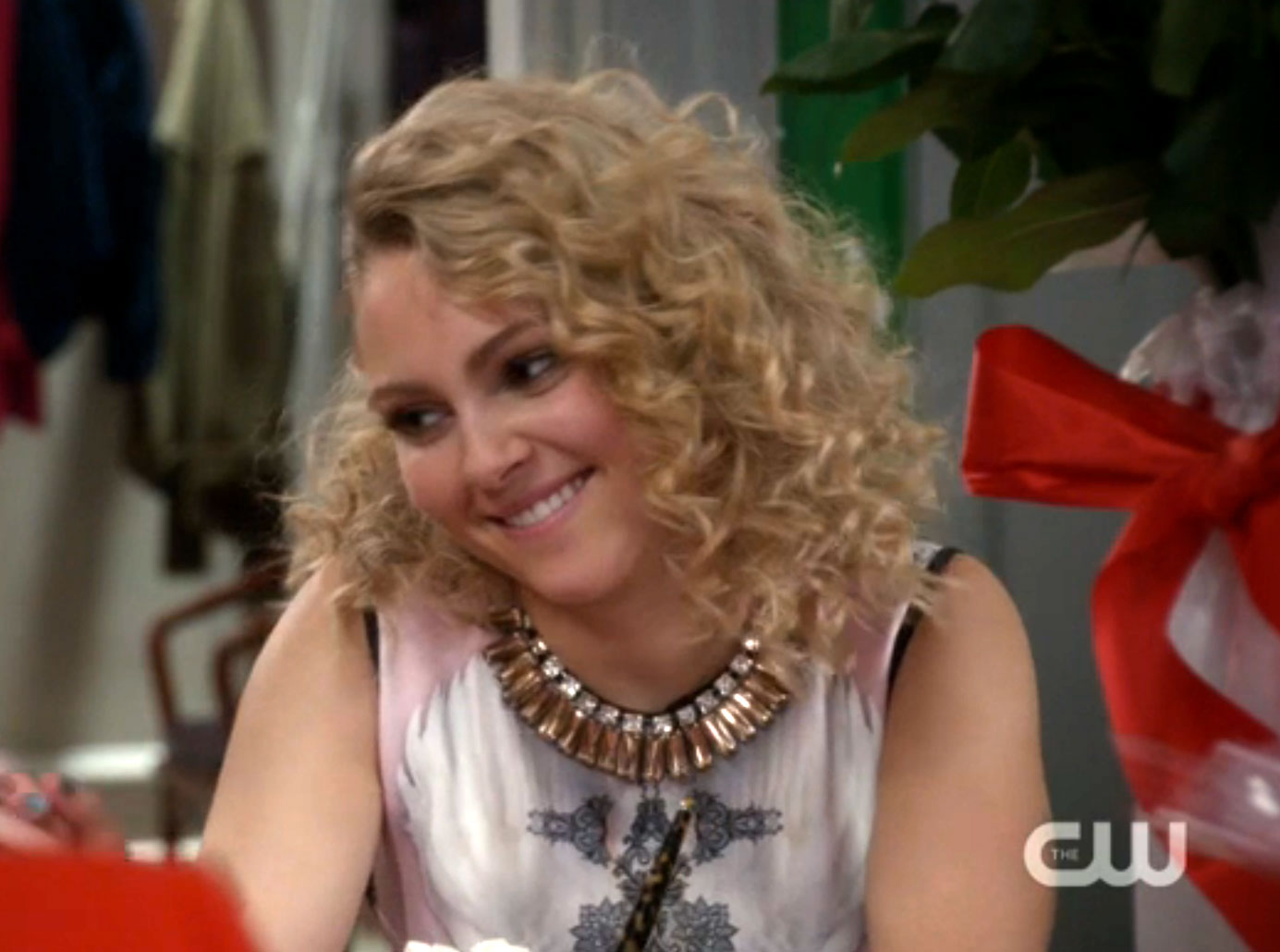 Carrie Diaries Feature - The CW - January 2014