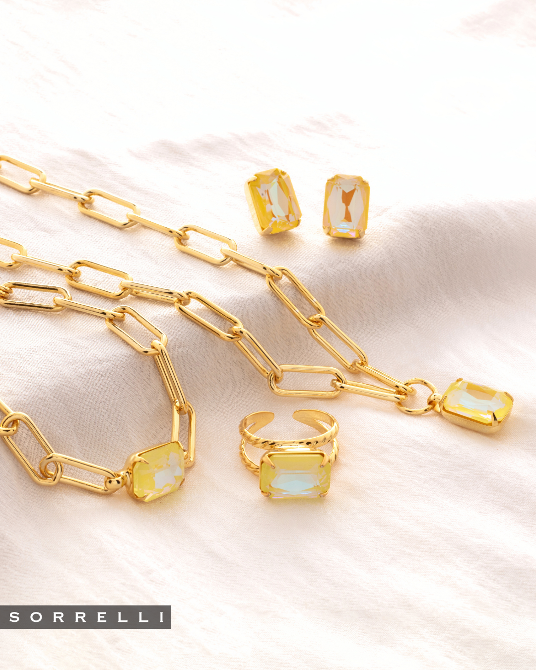 Emerald Cocktail Ring - RFL88BGLTD