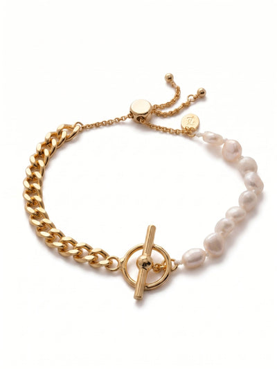 Beatrice Slider Bracelet - 4BFC1BGMDP - <p>The Beatrice Slider Bracelet features a half row of freshwater pearls connecting to a half row of chains. From Sorrelli's Modern Pearl collection in our Bright Gold-tone finish.</p>