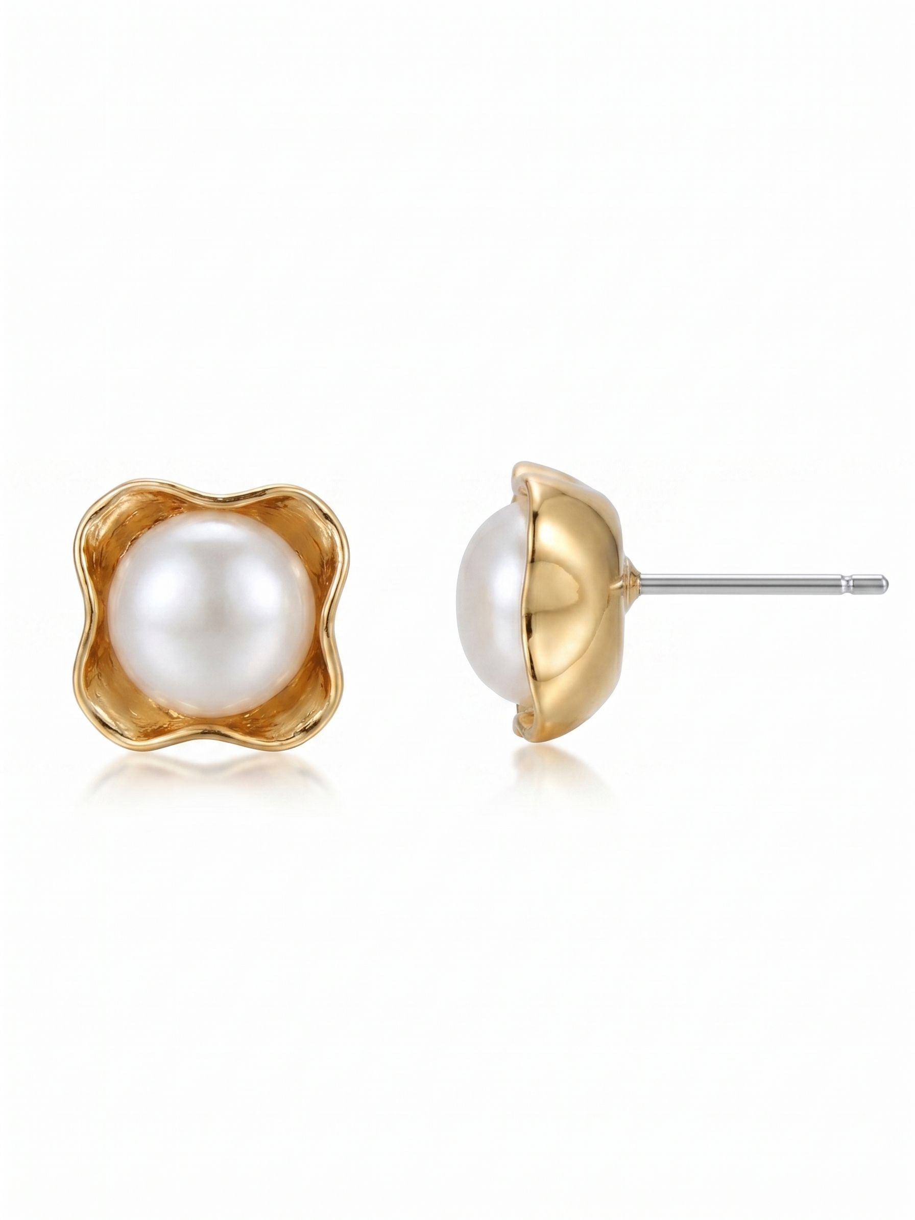Karie Stud Earring - 4EEV8BGMDP - <p>The Karie Stud Earrings accentuate a single freshwater pearl within a ruffle of metal; perfect for dressing up or down.</p>