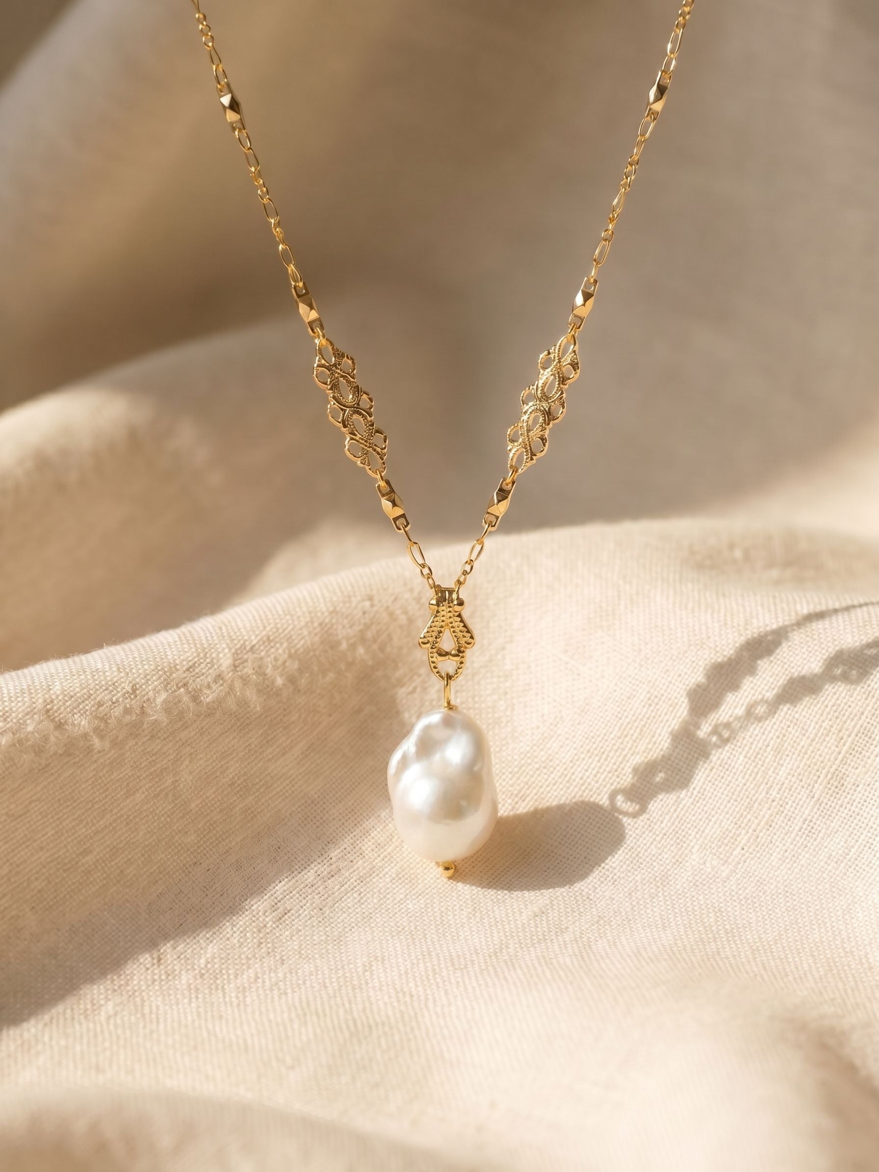 Aislin Pendant Necklace - 4NGK4BGMDP