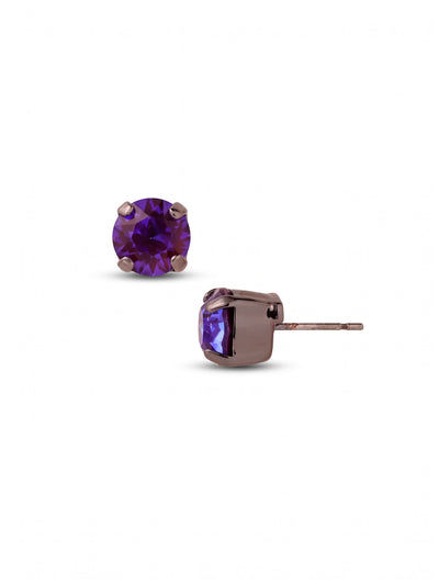 Simple Stud Earrings - EFC99GMBUD - <p>A single round crystal in rich burgundy catches the light just enough to be noticed at conversation distance. Set in dark gunmetal, this stud brings a concentrated point of deep color to your daily uniform. The oversized comfort clutch holds the piece securely and flush all day, making it an easy foundation piece you rarely need to remove.</p><ul>
<li>Four sturdy prongs expose the round crystal to catch light from all angles</li>
<li>A concentrated scale that offers a distinct point of color at conversation distance</li>
<li>Post with oversized comfort-clutch back</li>
<li>Includes signature organza pouch for gifting and travel</li>
</ul>