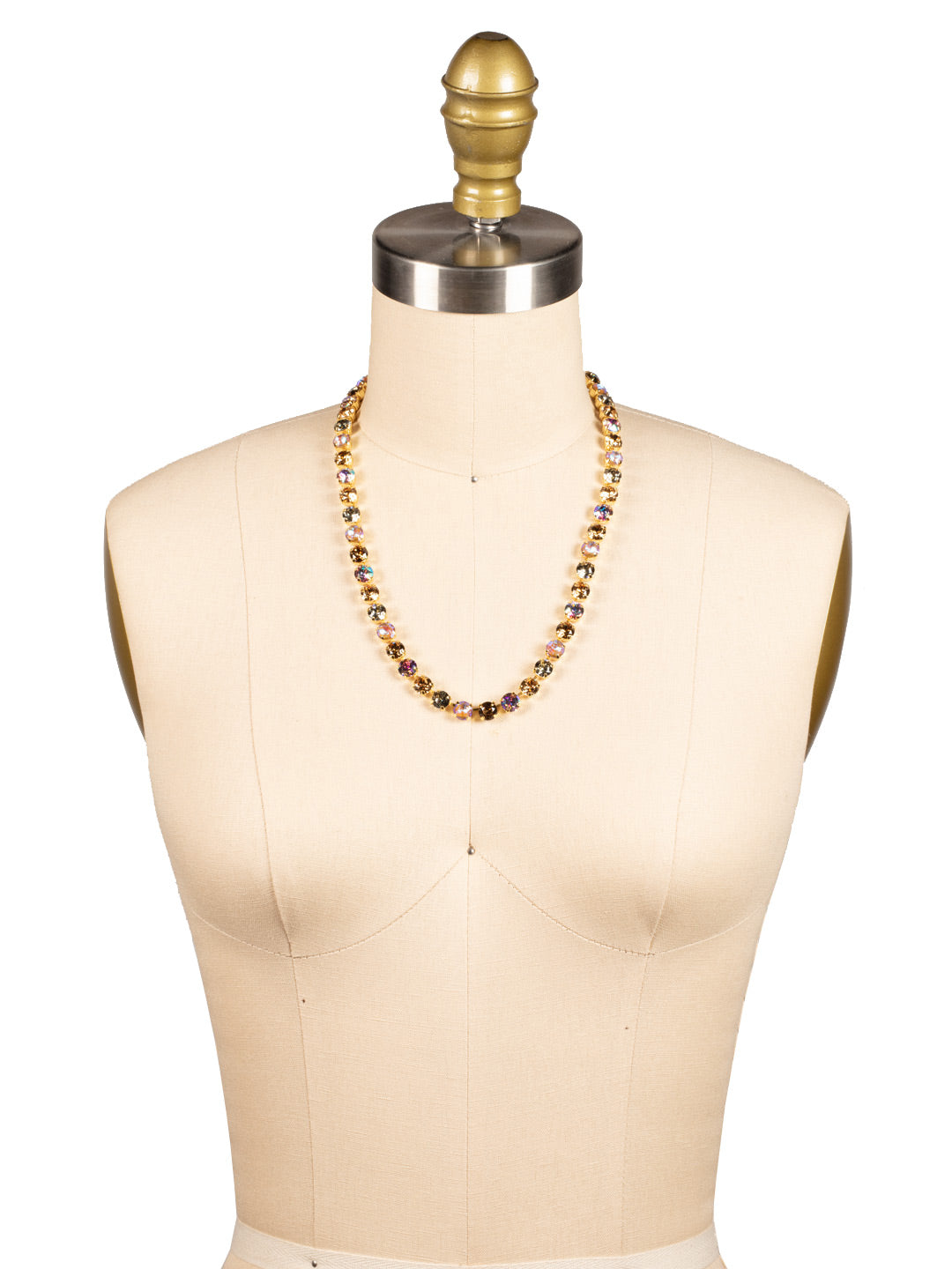 NFJ4BGHNB Bust image