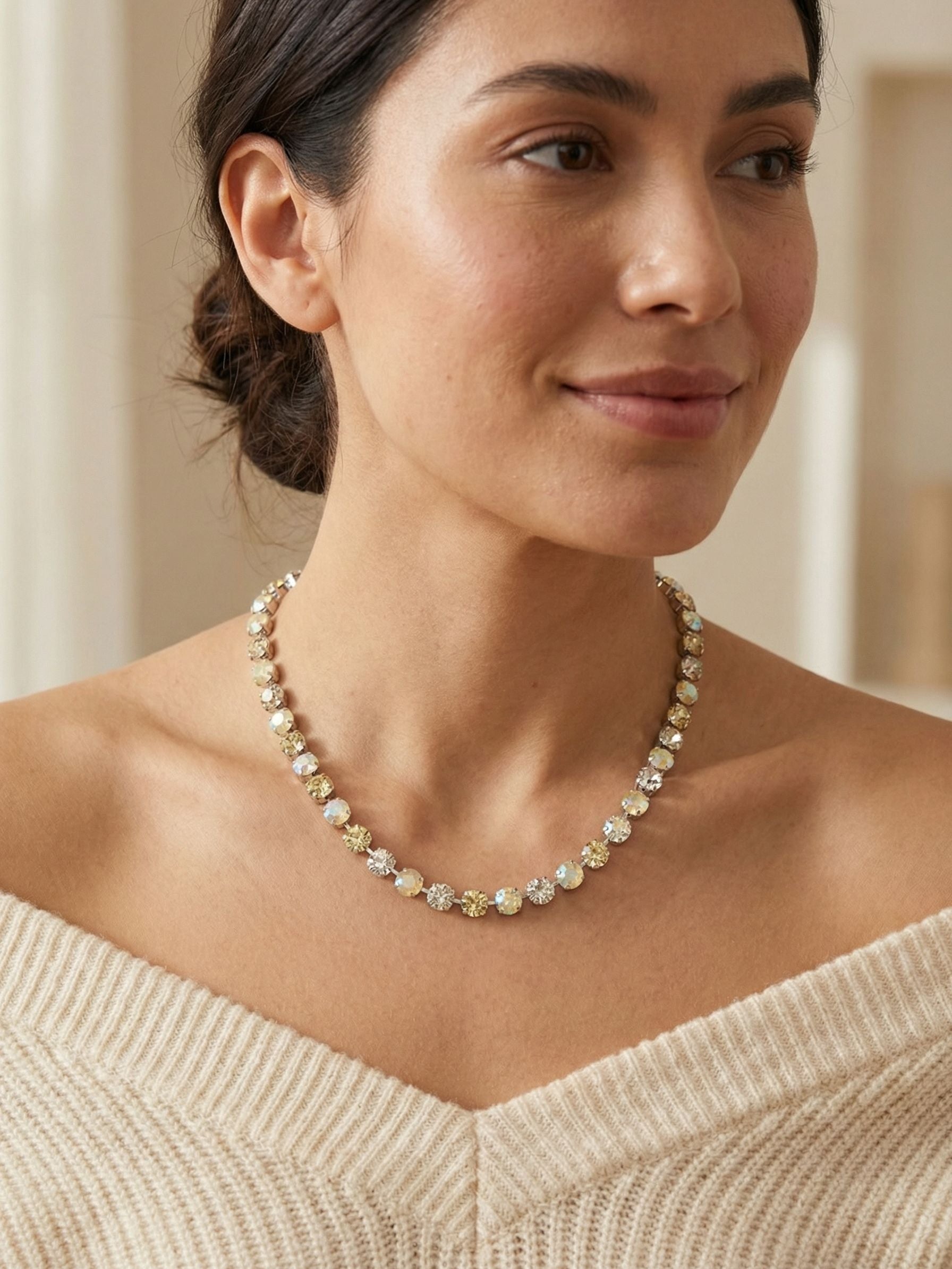 NFJ4PDLZ Bust image
