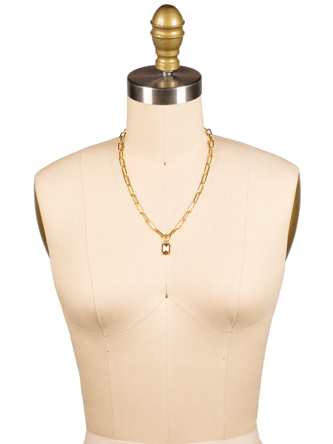 NFS7BGLCA Bust image