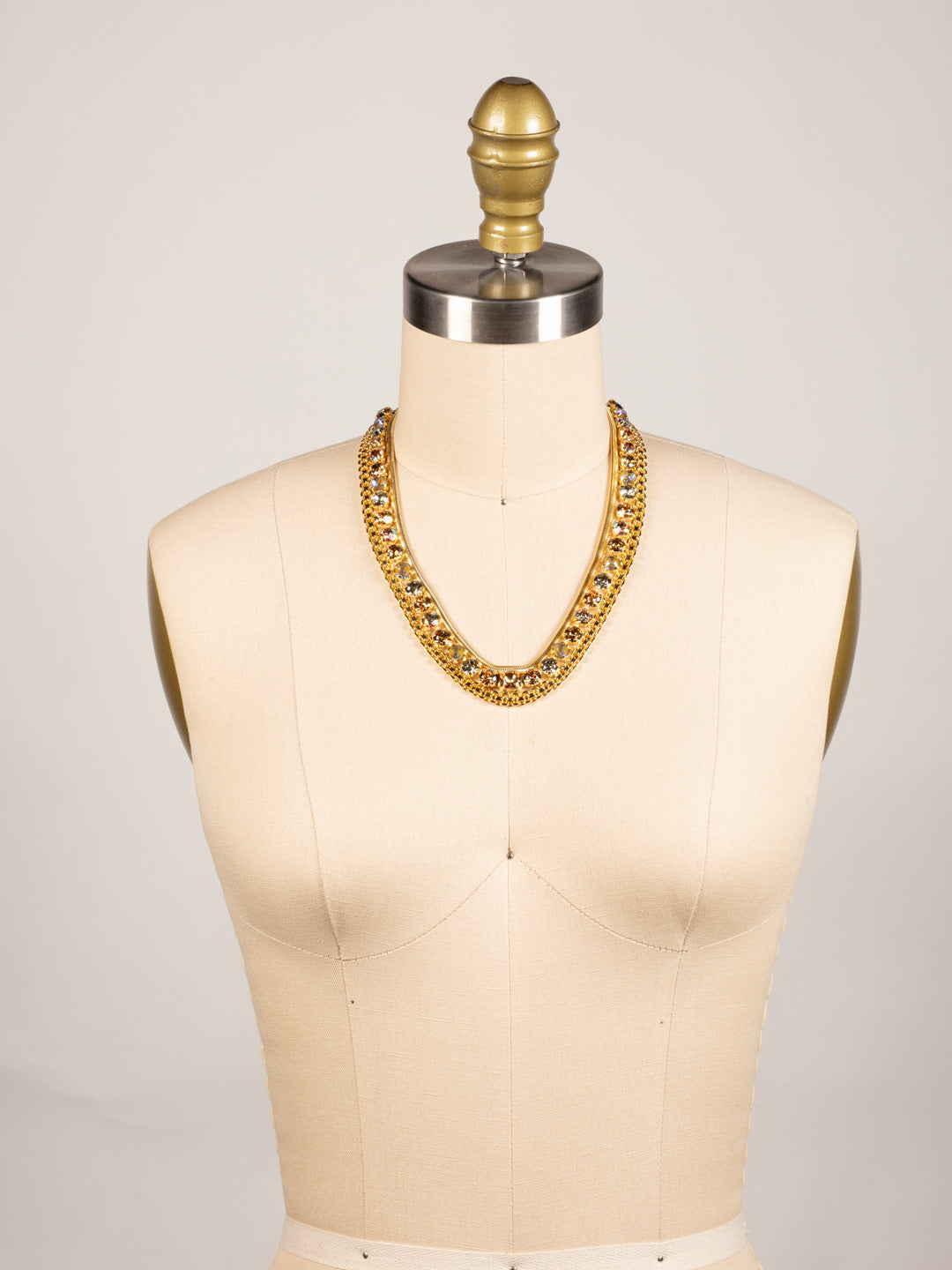 NFZ17BGHNB Bust image