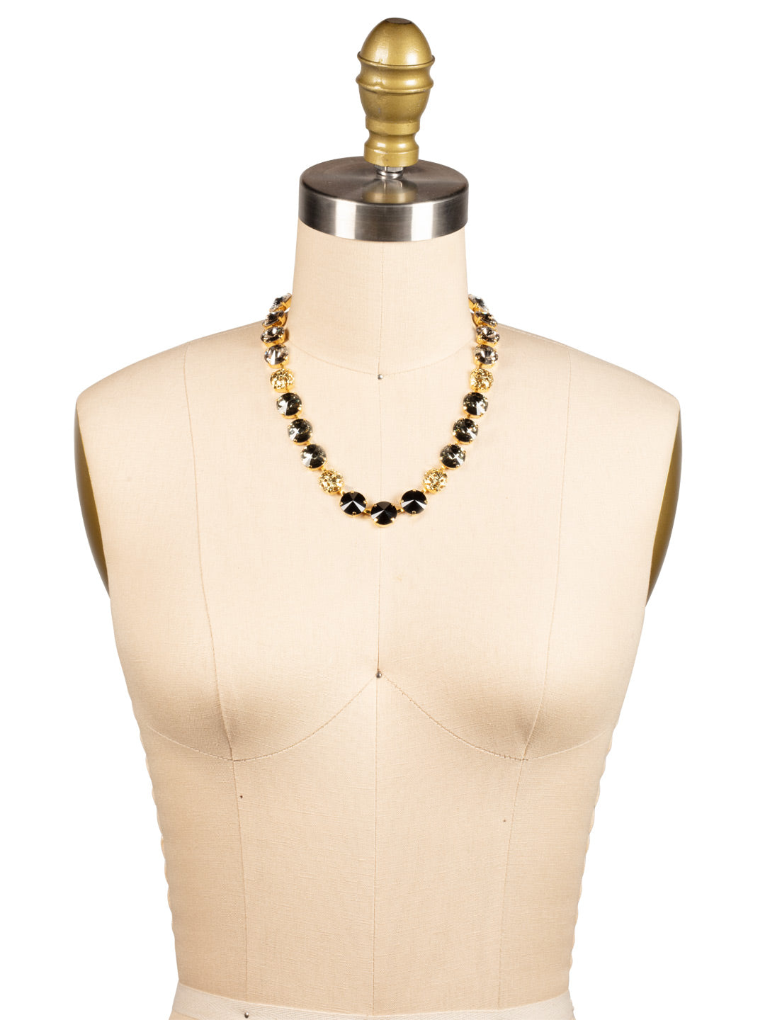 NFZ18BGSNI Bust image