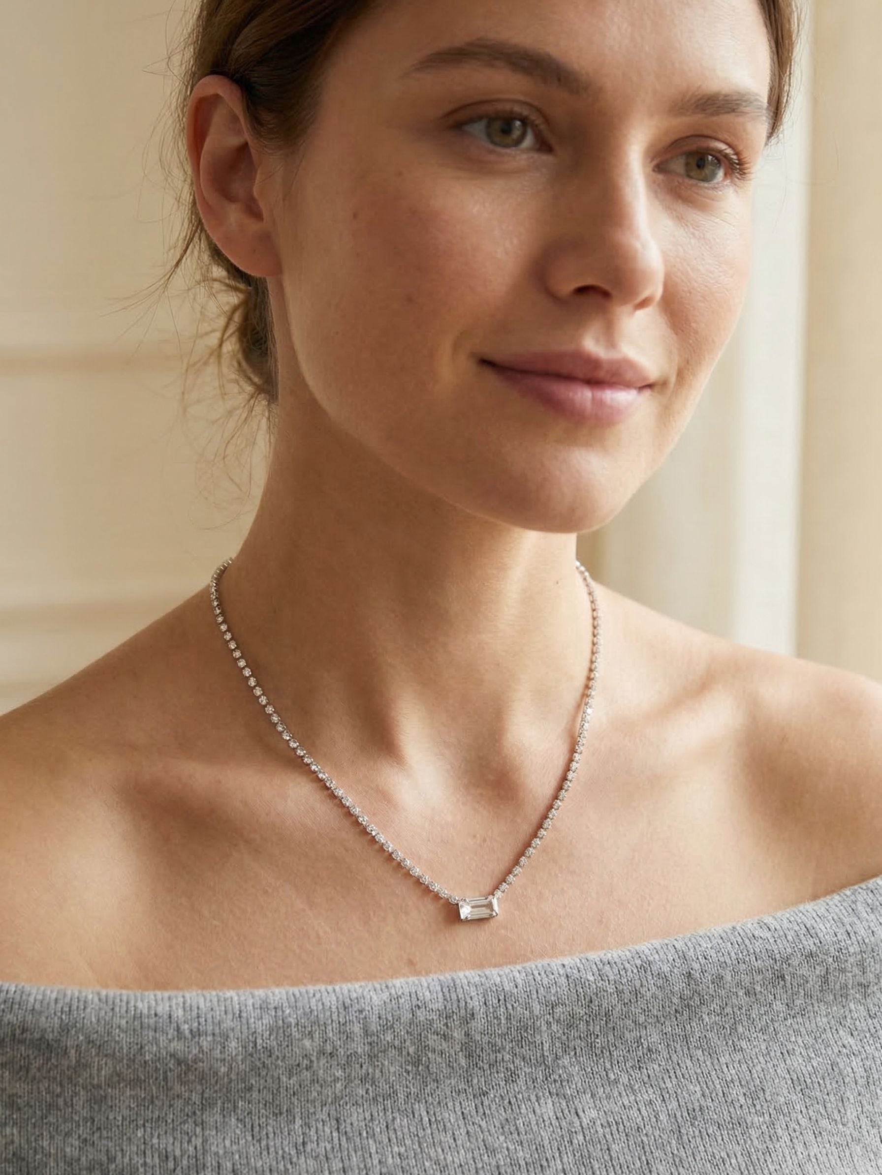 NGJ1PDCRY Bust image