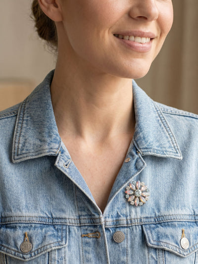 Blooming Brooch Pendant Necklace - NGK3PDRQ