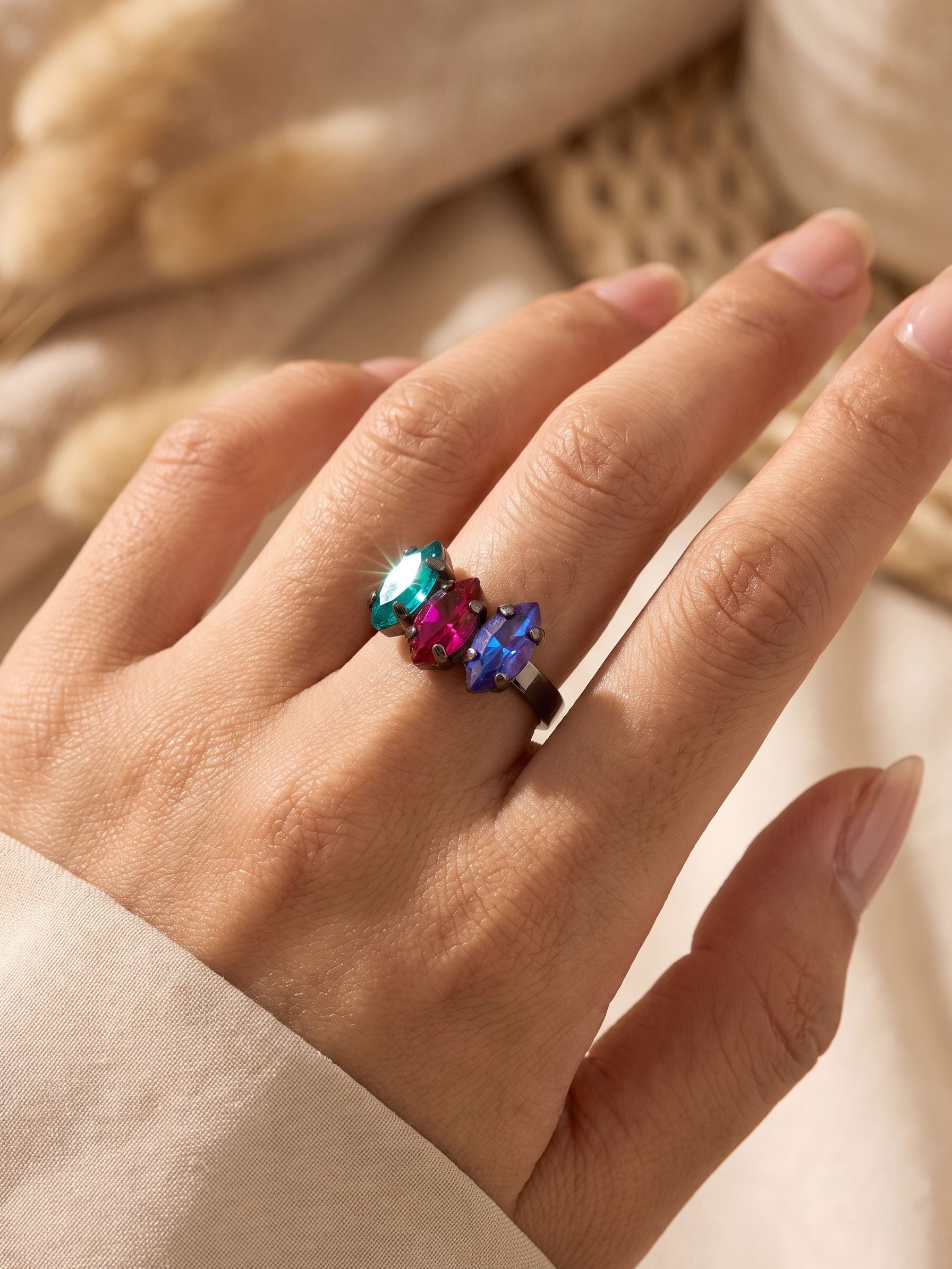 Clari Adjustable Band Ring - RGK5GMNNI