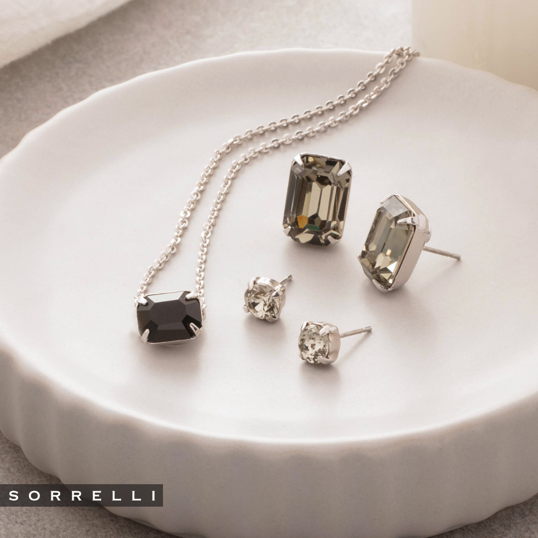 Octavia Single Crystal Pendant Necklace - NFM30PDEM