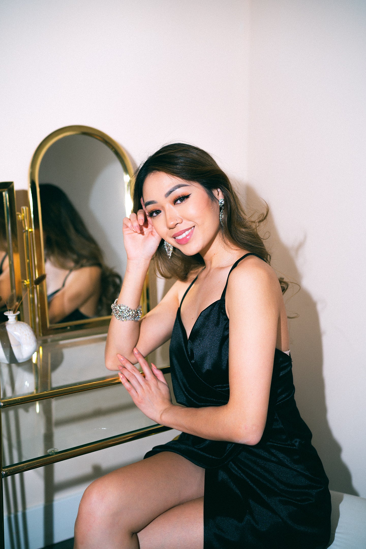 Gleaming Oval Layered Bracelet - BBZ48RHPLS