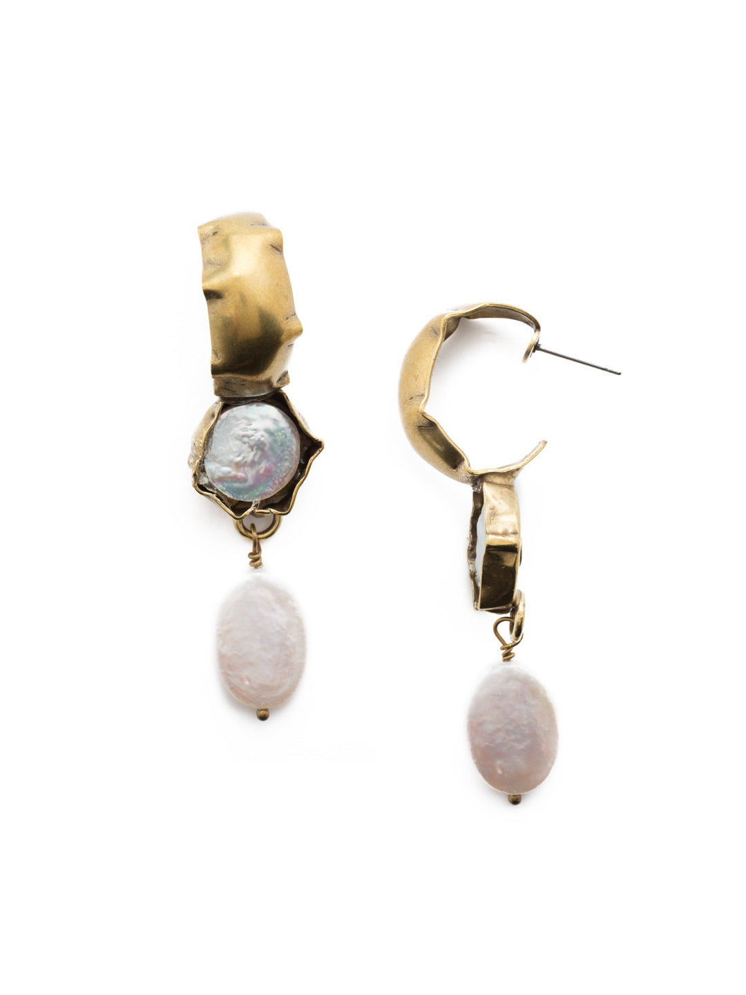 Tulsa Hoop Earrings - 4EEU12AGMDP - <p>Put on our Tulsa Hoop Earrings for a touch of hammered metal paired with pretty freshwater pearls. They're as unique as you are. From Sorrelli's Modern Pearl collection in our Antique Gold-tone finish.</p>