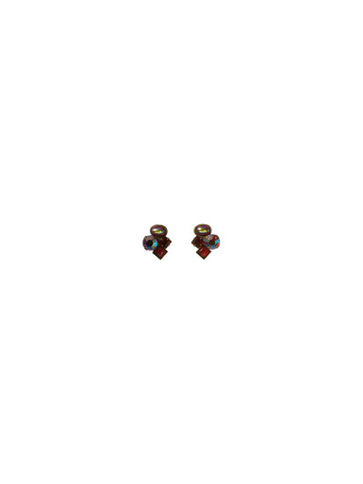 Small Cluster Stud Earring - EAT32AGCB - Who knew that something so simple could look so spectacular? Square, round, and oval cut stones are exquisitely placed together on a post. This stud earring is sure to become one of your all time favorites! From Sorrelli's Cranberry collection in our Antique Gold-tone finish.