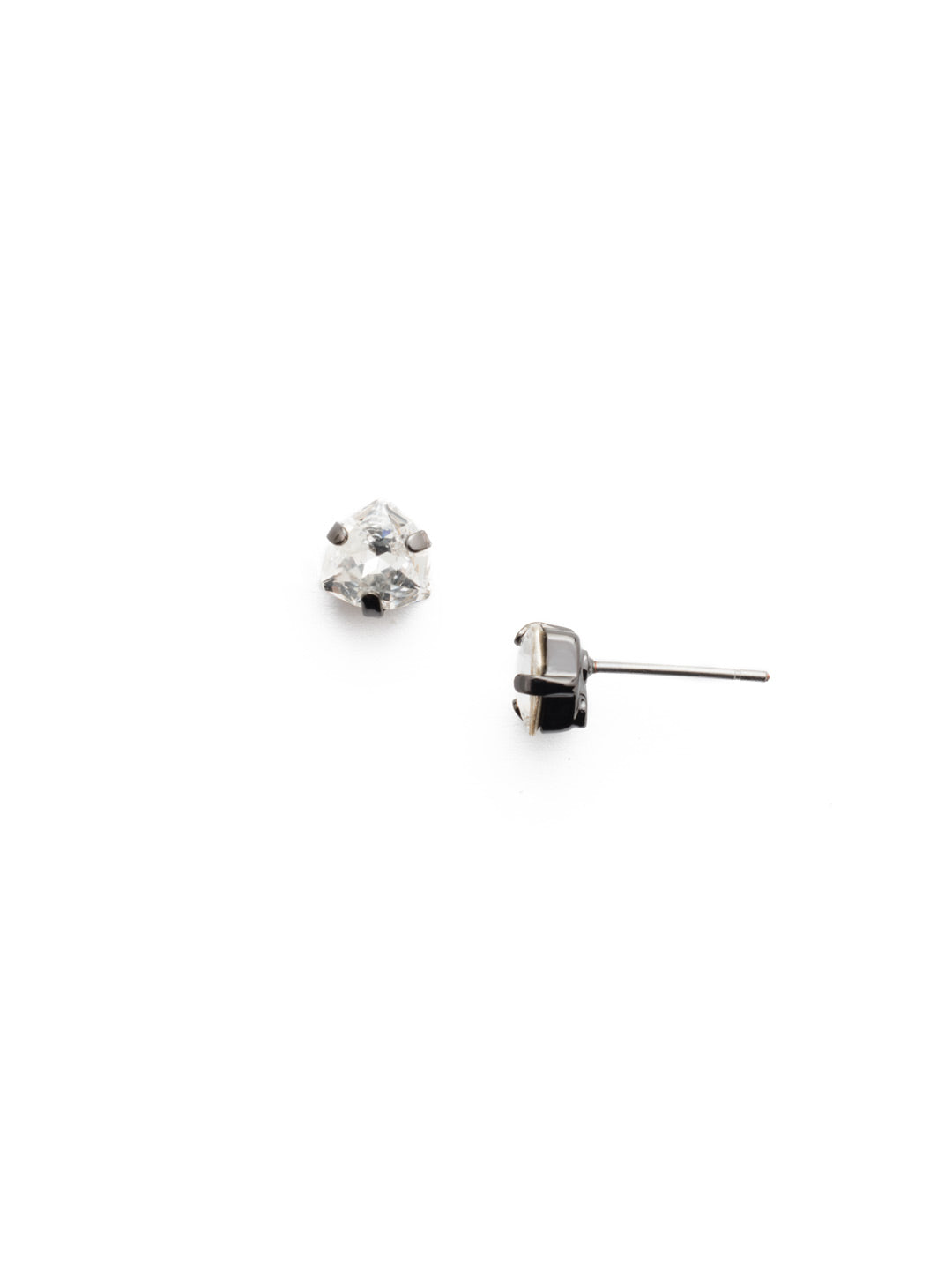 Sedge Stud Earrings - EDX1GMGNS - A shield shaped crystal in a simple pronged setting. Perfect if you want to add just a bit of sparkle to any outfit! From Sorrelli's Golden Shadow collection in our Gun Metal finish.