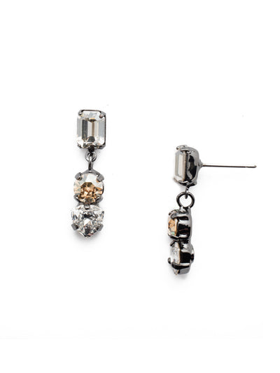 Florence Dangle Earrings - EEP13GMGNS - A perfect trio of cushion-cut crystals combine in the Florence Dangle Earrings. These pair perfectly with a night out dress and elegant dinner. From Sorrelli's Golden Shadow collection in our Gun Metal finish.