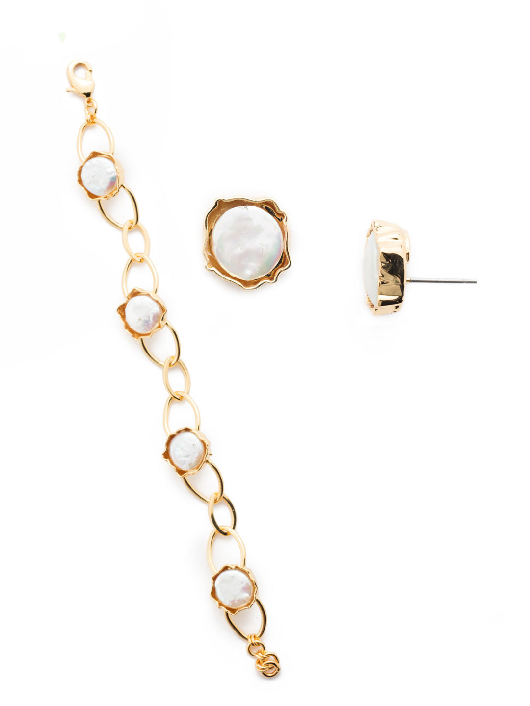 Diana Earrings/Bracelet Gift Set - GCT107BGMDP - <p>The Diana Gift Set with freshwater pearls encased in a ruffed metalwork in this bracelet and earring set. From Sorrelli's Modern Pearl collection in our Bright Gold-tone finish.</p>