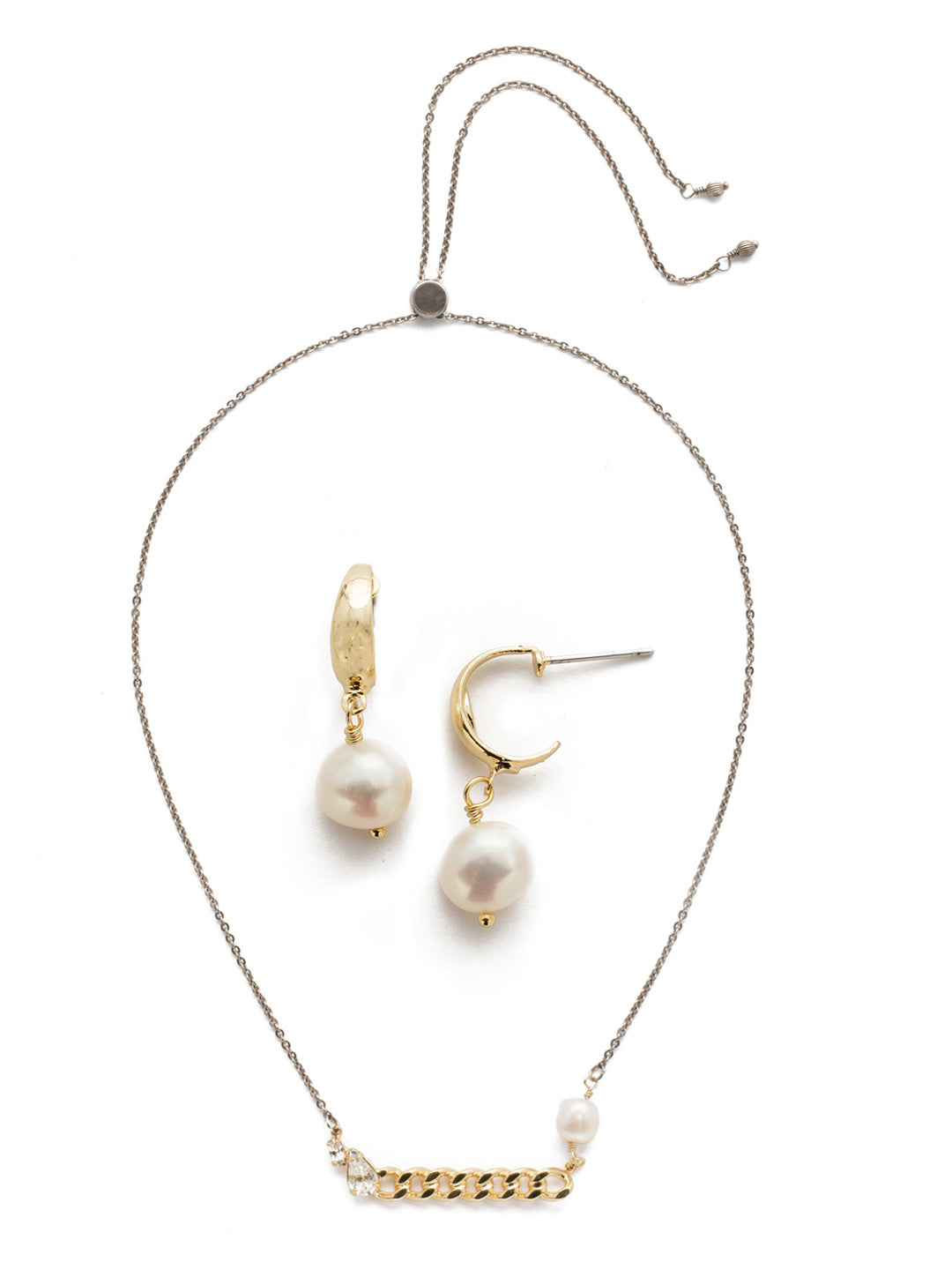 Sela Necklace/Earring Gift Set - GCT110BGMDP - <p>Our Sela gift set has a accent pearl in the necklace and earring set perfect for a date night out. From Sorrelli's Modern Pearl collection in our Bright Gold-tone finish.</p>