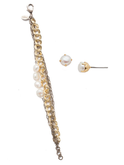 Wren Earrings/Bracelet Gift Set - GCT115BGMDP - <p>The wren gift set includes mixed metals and freshwater peals to mix together in this bracelet and earring combination. From Sorrelli's Modern Pearl collection in our Bright Gold-tone finish.</p>