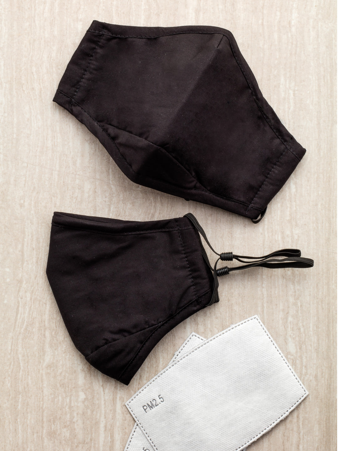 Face Covering with Adelaide Magnetic Charm - MSK111RGMUL