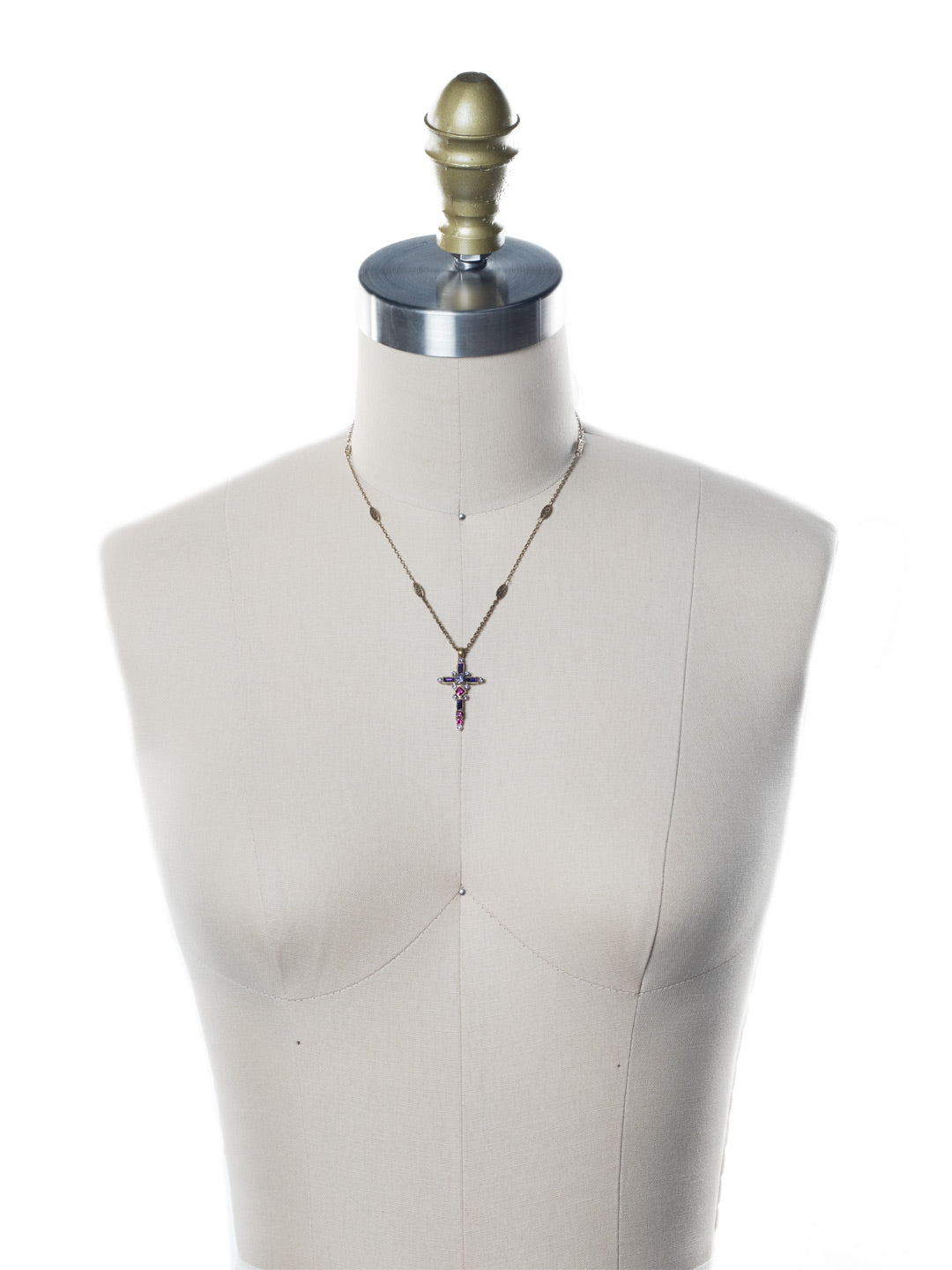Dierdre Cross Pendant Necklace - NDQ54AGDCS