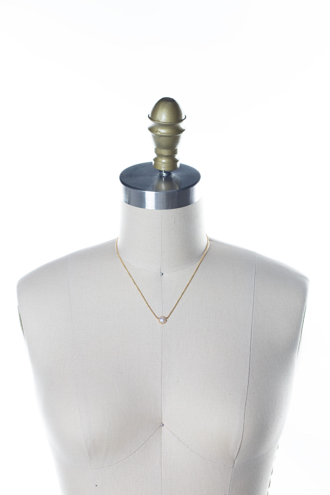 Aida Pendant Necklace - NEV118BGCRY
